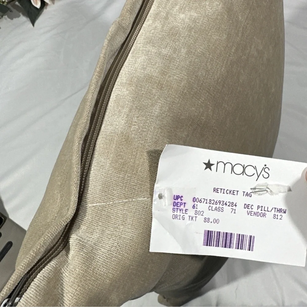 NEW $88 Siscovers‎ Padma Decorative Pillow [ 16